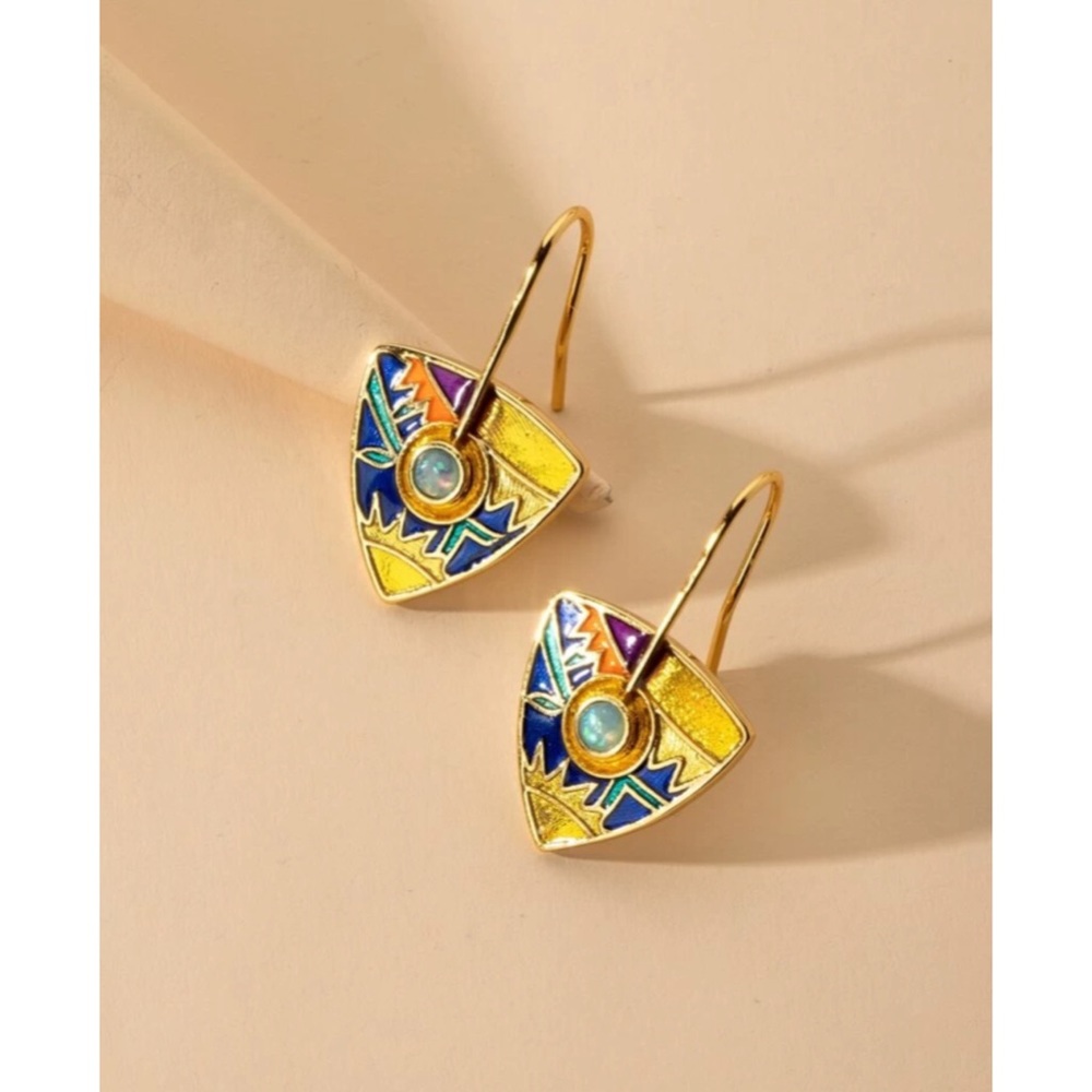 ✨Triangles Charm Earrings✨